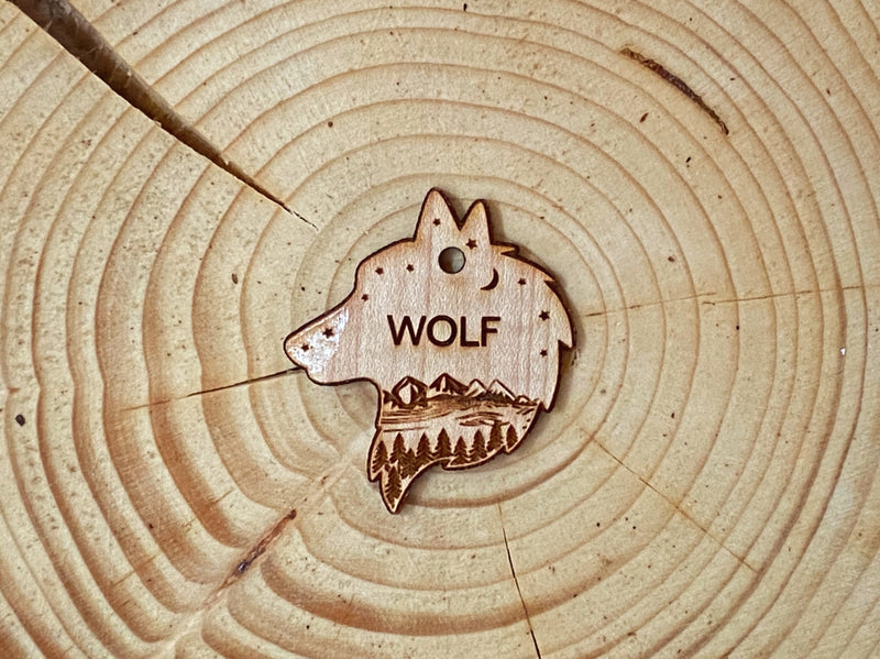 Load image into Gallery viewer, RMD Collar &amp; Wolf Wooden Tag Set
